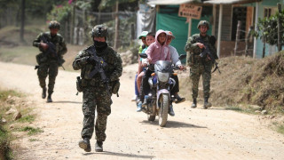 Κολομβία: Νεκροί 15 ανήλικοι σε βομβαρδισμούς του στρατού κατά των ανταρτών