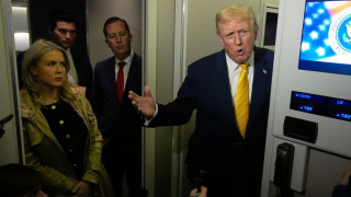 «Πήγαινε γηρεύοντας»: Επιμένει ο Λευκός Οίκος για την δημοσιογράφο που αποκάλεσε «γουρούνα» ο Τραμπ