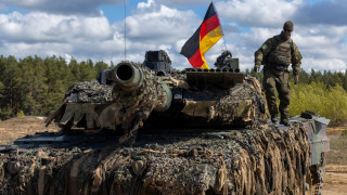 «Έχουμε ένα είδος “Θερμού Πολέμου”»: Πόσο πιθανή είναι μια γενικευμένη σύρραξη στην Ευρώπη