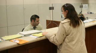 Μείωση των κόκκινων δανείων για τις ελληνικές τράπεζες διαπιστώνει η ΕΚΤ