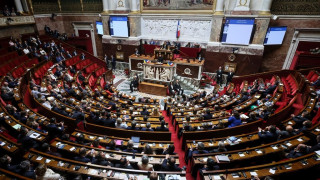 Γαλλία: Απερρίφθη το σχέδιο προϋπολογισμού του 2026 από την Βουλή - Επιστρέφει στη Γερουσία