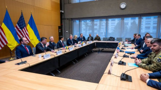 Σε εξέλιξη οι επαφές Ουκρανών, Αμερικανών και Ευρωπαίων στη Γενεύη για το ειρηνευτικό σχέδιο Τραμπ