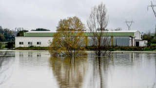 Κακοκαιρία: Σε κατάσταση έκτακτης ανάγκης αρκετές περιοχές - Ανυπολόγιστες ζημιές, χωριά αποκομμένα