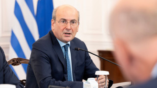 Χατζηδάκης: Με χρήση τεχνητής νοημοσύνης η μείωση της γραφειοκρατίας στο Δημόσιο