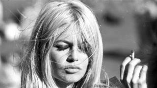 Πέθανε η Μπριζίτ Μπαρντό: «Αυλαία» για τη θρυλική «Μπεμπέ» της Γαλλίας