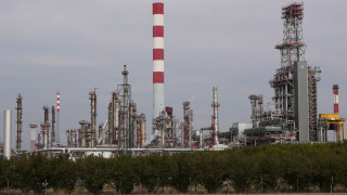 Σερβία: Το διυλιστήριο της NIS θα κλείσει αν δεν φύγουν οι Ρώσοι, δηλώνει ο Βούτσιτς