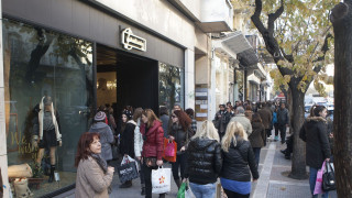 Πότε κάνει «πρεμιέρα» το εορταστικό ωράριο Χριστουγέννων: Τι πρέπει να γνωρίζετε