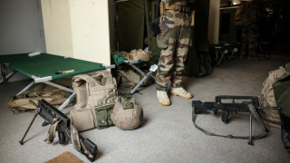 Επανέρχεται η στρατιωτική θητεία στην Γαλλία - Σε πρώτη φάση εθελοντικά