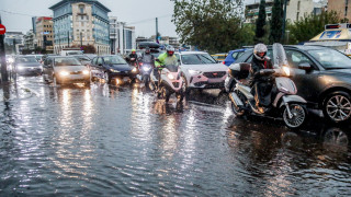 Σε λίγες ώρες έπεσε νερό ενός μήνα στην Αττική - Πότε και από πού αρχίζει η βελτίωση