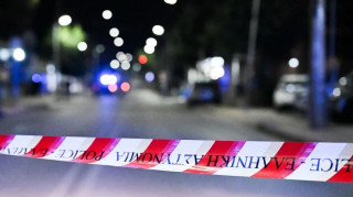 Αυτοκίνητο αναποδογύρισε στην γέφυρα της Χαμοστέρνας - Δύο τραυματίες