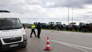 Τι λέει η Ελληνική Αστυνομία για τις τρεις συλλήψεις των αγροτών στα μπλόκα