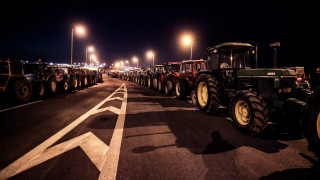 Αγρότες: Κλιμακώνουν κινητοποιήσεις με κλείσιμο της Εθνικής και αποκλεισμό του λιμανιού στο Βόλο