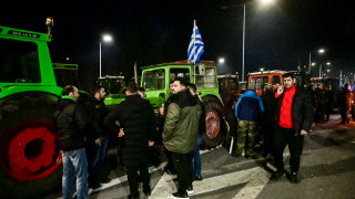 «Εμείς είμαστε οι τίμιοι αγρότες - Συνεχίζουμε τον αγώνα»: Ενισχύονται τα μπλόκα σε όλη τη χώρα