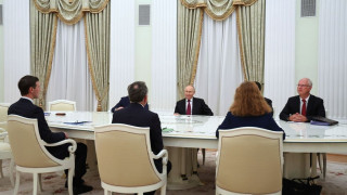 Μαραθώνιες διαπραγματεύσεις στο Κρεμλίνο: Ρωσία, ΗΠΑ και Ευρώπη σε σκληρό μπρα-ντε-φερ για ουκρανικό