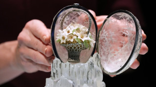 Το Χειμερινό Αυγό Φαμπερζέ πωλήθηκε σε δημοπρασία στην τιμή ρεκόρ των 26 εκατομμυρίων ευρώ