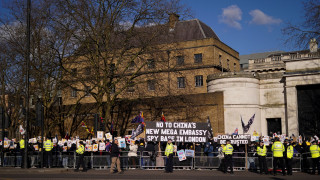 Το Λονδίνο αναβάλλει εκ νέου την απόφασή του για το κτήριο της νέας πρεσβείας της Κίνας