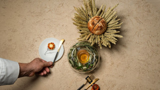 Μπορεί ένα αστέρι Michelin να μεταμορφωθεί σε τηγανίτα με μέλι, ενώνοντας το χθες με το αύριο;