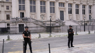 Γαλλία: Κάθειρξη 30 ετών σε μητέρα που δηλητηρίαζε τις κόρες της - Σχεδίαζε τον φόνο του συζύγου της