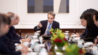 Μητσοτάκης για αγρότες: Ακραίες ενέργειες δεν βοηθούν - Θα λάβουν μισό δισ. παραπάνω από πέρυσι