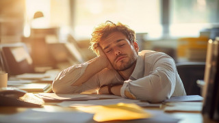 Πώς να μην σας πάρει ο ύπνος σε meetings και διαλέξεις - Όλα όσα πρέπει να ξέρετε