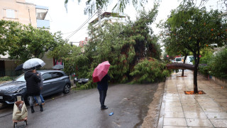 Μετατοπίζεται ανατολικά ο Byron – Αφήνει πίσω σοβαρά προβλήματα και μεγάλες ζημιές