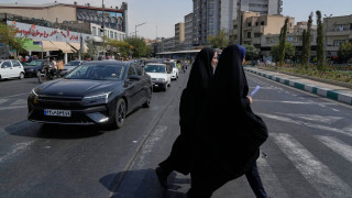 Το Ιράν συνέλαβε διοργανωτές μαραθωνίου επειδή άφησαν γυναίκες να μην φορούν χιτζάμπ