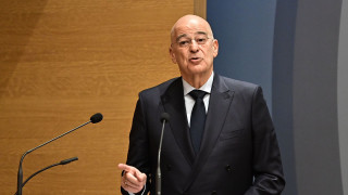 «Να μην αγοράζουν οι Ένοπλες Δυνάμεις τα πάντα από ξένα ράφια» - Τι θα ζητήσει στο ΚΥΣΕΑ ο Δένδιας