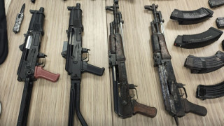 Πέντε συλλήψεις για εμπρησμό βενζινάδικου και ένοπλη επίθεση σε θωρακισμένο όχημα