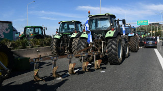 Αμετακίνητοι οι αγρότες στα μπλόκα: Αποφασίζουν τις κινητοποιήσεις της εβδομάδας