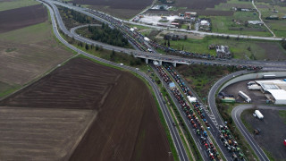 Το μεσημέρι η απάντηση της κυβέρνησης στα αιτήματα των αγροτών - Ανακοινώσεις Τσιάρα στις 15:00