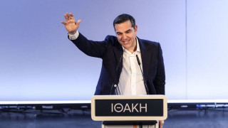Βολές Τσίπρα κατά Ανδρουλάκη, αιχμές για Τσακαλώτο και μήνυμα «επιτάχυνσης»: Όσα είπε από την Πάτρα