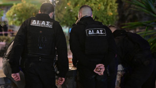 Πυροβολισμοί στα Άνω Λιόσια σε κατάστημα χαλιά - Εντοπίστηκαν 10 κάλυκες