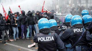 Επεισόδια στο Τορίνο κατά τη διάρκεια πορείας για την εκκένωση του «κοινωνικού κέντρου» Askatasuna