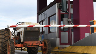 Αγρότες: Ενισχύουν τα μπλόκα, ανοίγουν διόδια - Νέο κάλεσμα διαλόγου από την κυβέρνηση