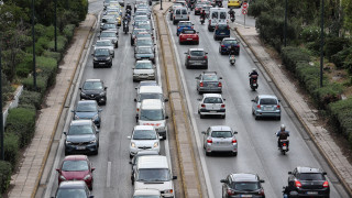 Κίνηση: Κυκλοφοριακό χάος στους δρόμους - Στο «κόκκινο» Κηφισός, Κηφισίας και κέντρο