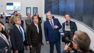 Επίσκεψη Παπασταύρου στο Εθνικό Κέντρο Ελέγχου Ενέργειας του ΑΔΜΗΕ