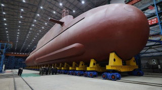 CNNi: Η Βόρεια Κορέα αποκάλυψε το πρώτο «πυρηνοκίνητο» υποβρύχιό της