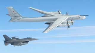 Ρωσικά βομβαρδιστικά πέταξαν για επτά ώρες πάνω από την Αρκτική - Η ανακοίνωση της Μόσχας