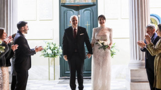 Σε στενό οικογενειακό κύκλο παντρεύτηκαν ο Γιάννης Ραγκούσης και η Μαρίνα Κοντοτόλη