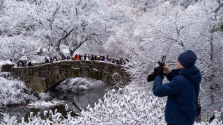 Σε κατάσταση εκτάκτου ανάγκης κηρύχθηκε η Νέα Υόρκη λόγω του χιονιά - Ακυρώθηκαν χιλιάδες πτήσεις