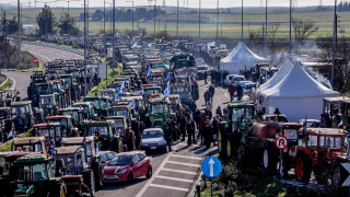 Έτοιμοι για Πρωτοχρονιά στα μπλόκα οι αγρότες: «Ναι σε διάλογο αν υπάρξουν ουσιαστικές εξαγγελίες»