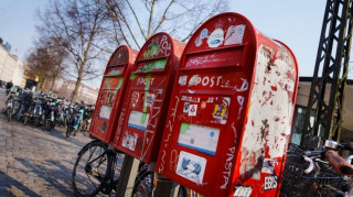 Τέλος εποχής για τα ταχυδρομεία στη Δανία: Γίνεται η πρώτη χώρα της Ευρώπης που τα καταργεί