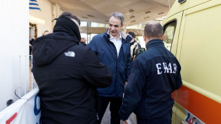 Επίσκεψη Μητσοτάκη στο νοσοκομείο «Γεώργιος Γεννηματάς» - Οι ευχές με ασθενείς και εργαζομένους