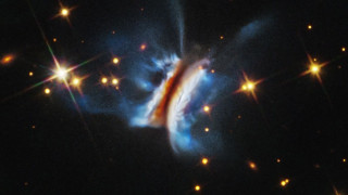 Το διαστημικό τηλεσκόπιο Hubble ξετύλιξε το… χάος μέσα στο «σάντουιτς του Δράκουλα»