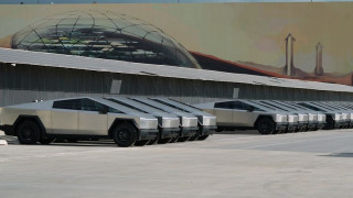 Η Tesla χάνει τον τίτλο του μεγαλύτερου κατασκευαστή ηλεκτρικών οχημάτων - Ποιος την κατατρόπωσε