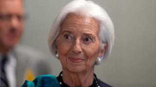 FT: Κατά 50% υψηλότερη η αμοιβή της Κριστίν Λαγκάρντ από αυτή που αποκάλυψε η ΕΚΤ