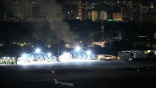 Βενεζουέλα: Ισχυρές εκρήξεις ακούγονται στο Καράκας - Παραμένει ο στόλος των ΗΠΑ στην Καραϊβική