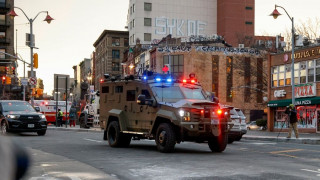 Έφτασε στο δικαστήριο της Νέας Υόρκης ο Μαδούρο - Δείτε live τη μεταφορά του