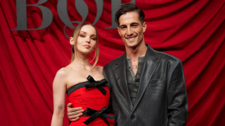 Νταμιάνο Ντάβιντ και Ντοβ Κάμερον ανακοίνωσαν το επόμενο βήμα στη σχέση τους