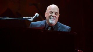 Ο Billy Joel επέστρεψε στη σκηνή μετά τη διάγνωση νευρολογικής διαταραχής